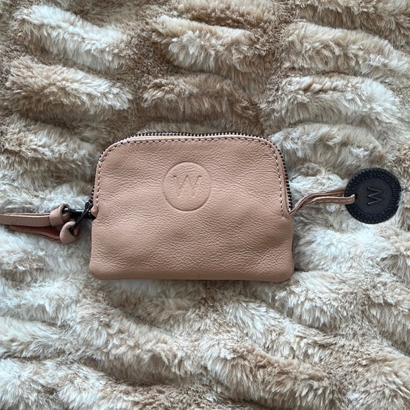 THE VENETIAN CARD WALLET IN BLUSH NWOT - Picture 9 of 12